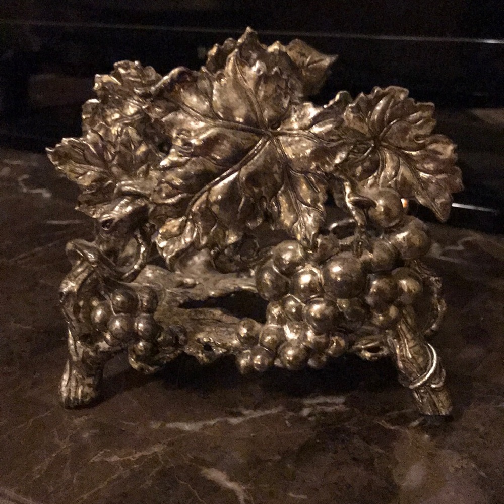 Arthur Court napkin holder, grapevine pattern